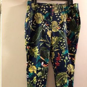 Chico’s Navy Blue background Print Pants.